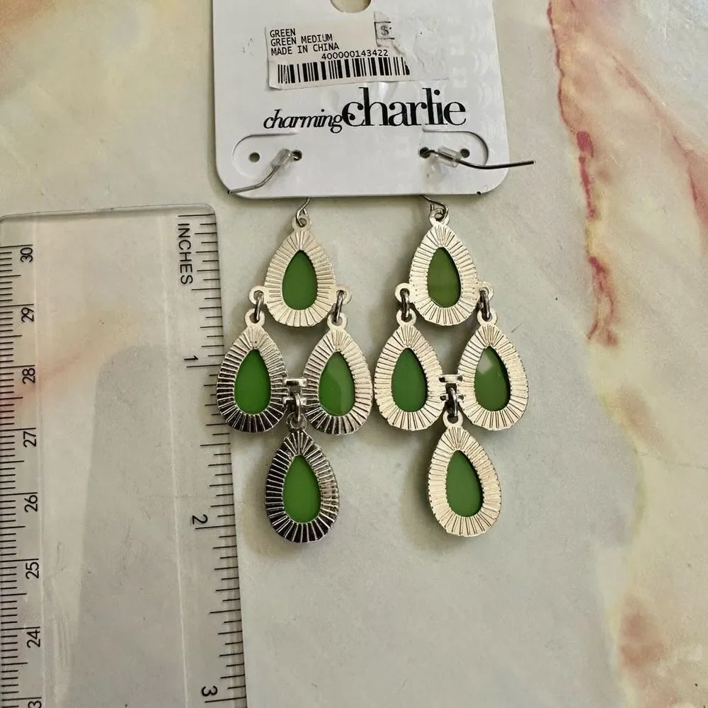 Charming Charlie green and gold tone drop earrings